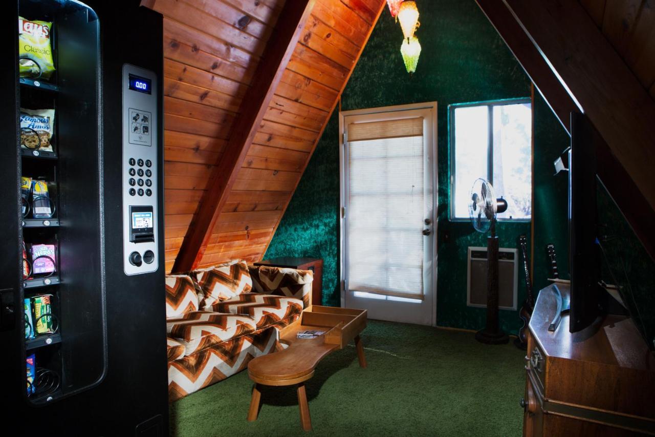 Hicksville Pines Chalets & Motel 아이딜와일드 외부 사진