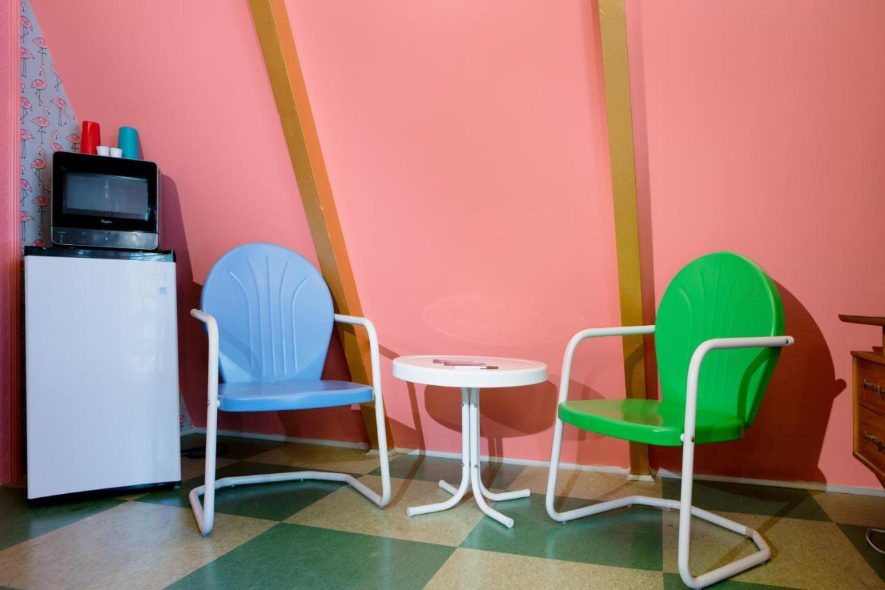 Hicksville Pines Chalets & Motel 아이딜와일드 외부 사진