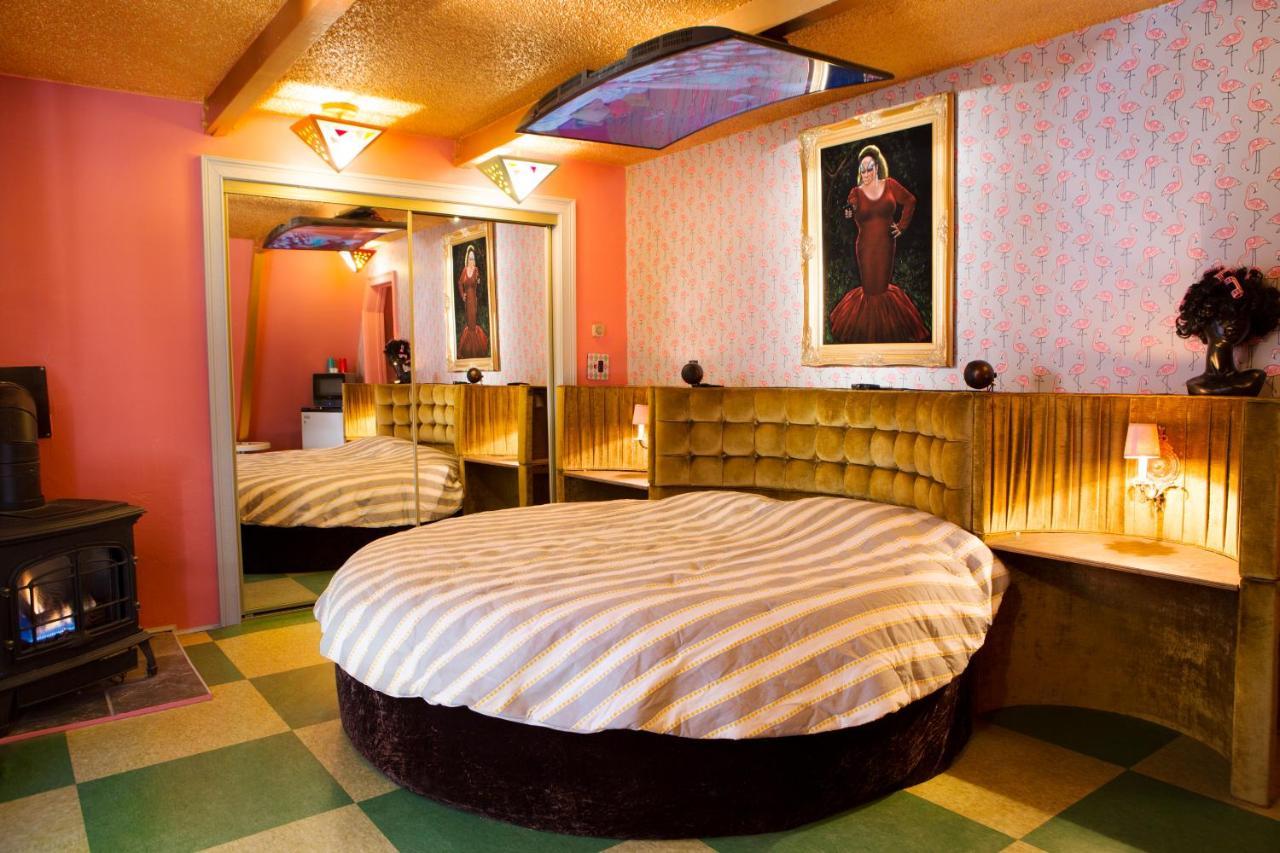 Hicksville Pines Chalets & Motel 아이딜와일드 외부 사진