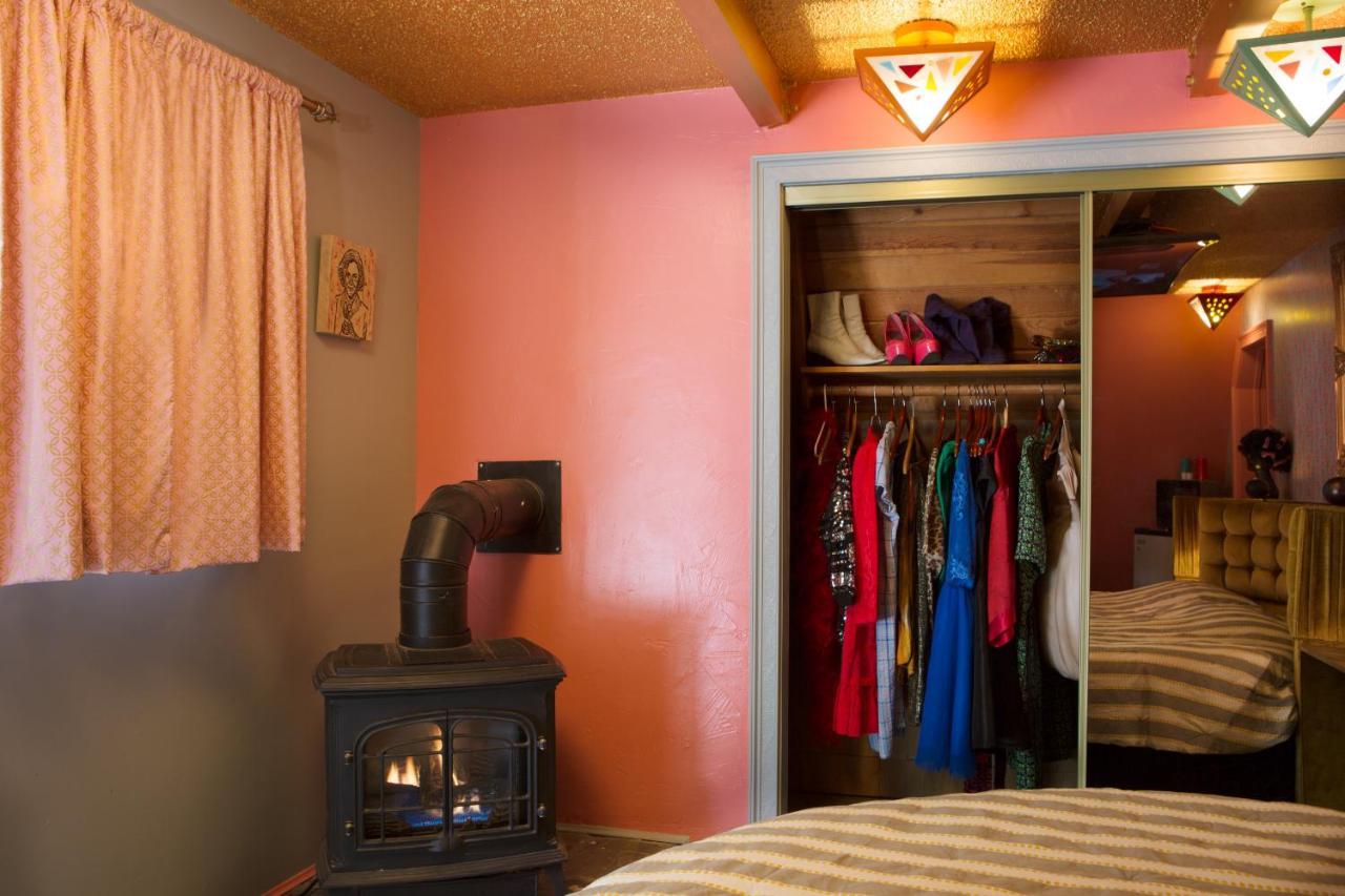Hicksville Pines Chalets & Motel 아이딜와일드 외부 사진